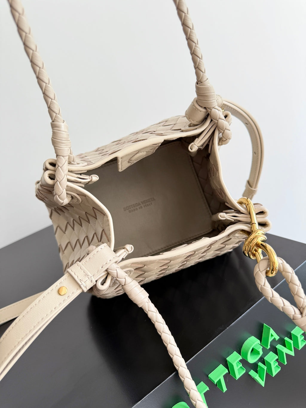 Bottega Veneta 796569 Silver Designer Handbag Edition 2 - detail image 9