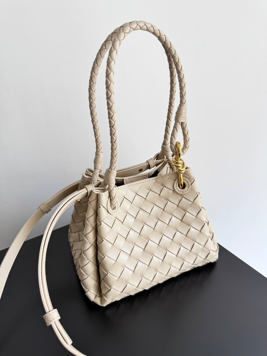 Bottega Veneta 796569 Silver Designer Handbag Edition 2 - detail image 3