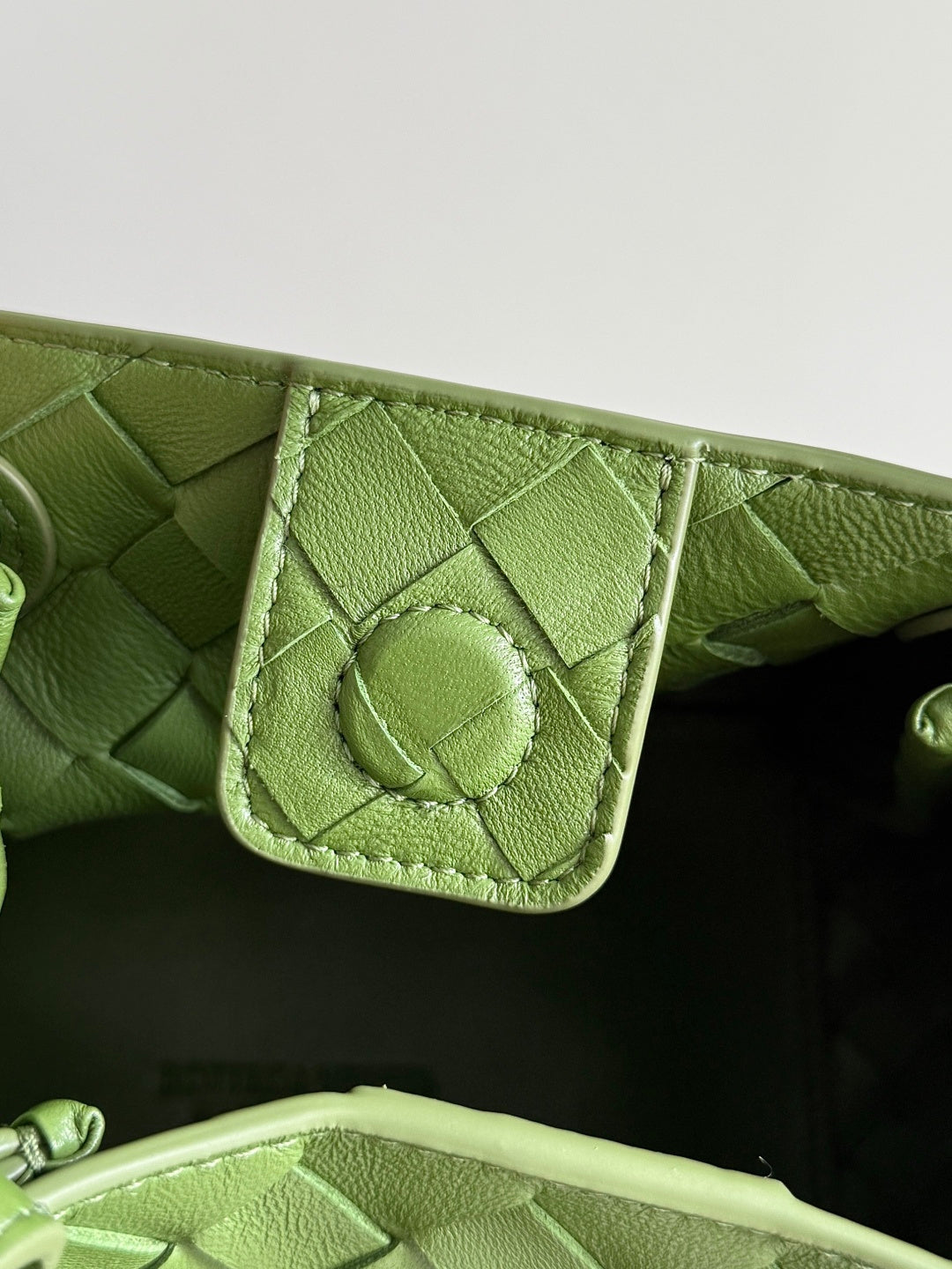 Bottega Veneta 796569 Green Designer Handbag - detail image 7