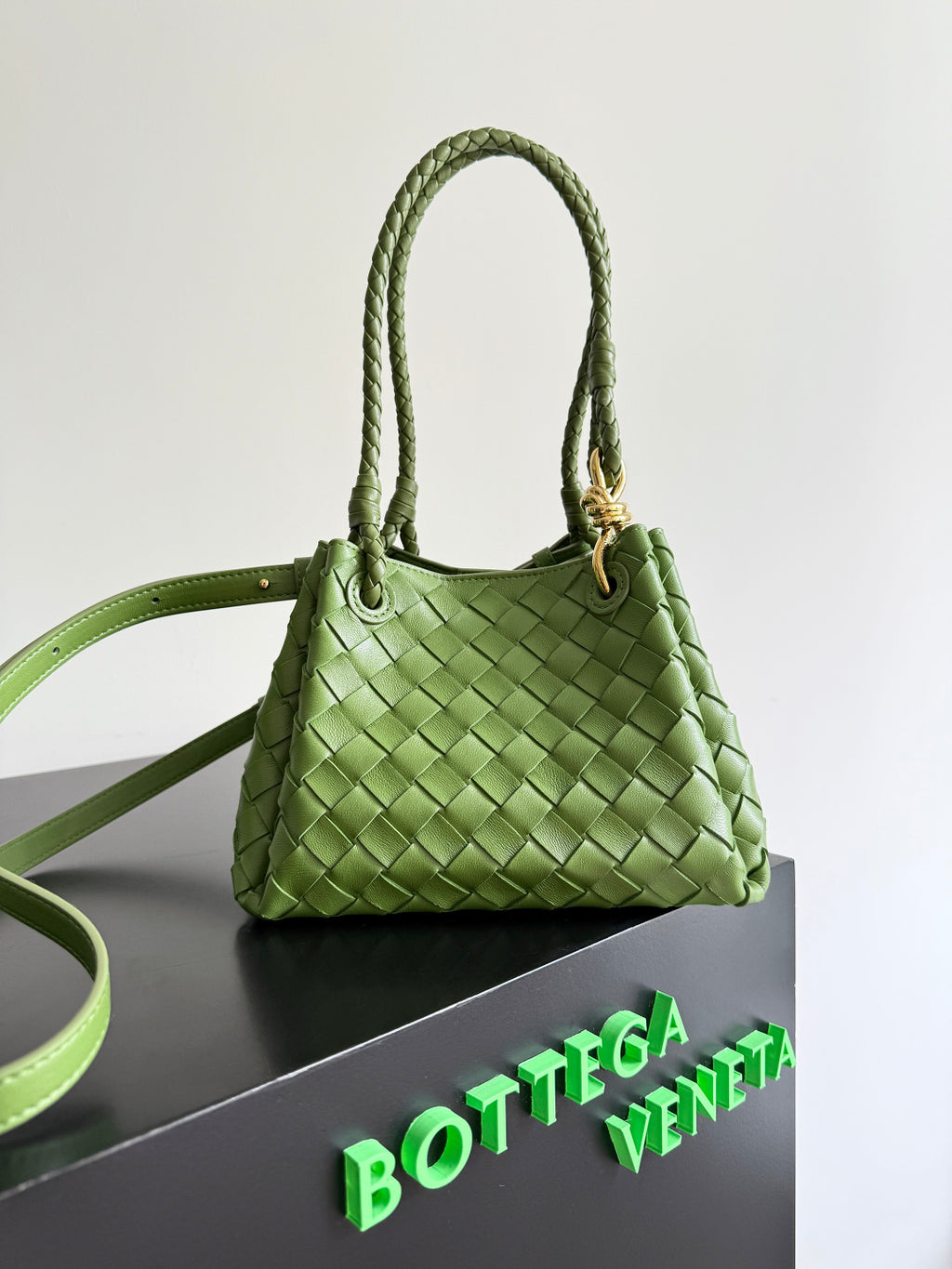 Bottega Veneta 796569 Green Designer Handbag