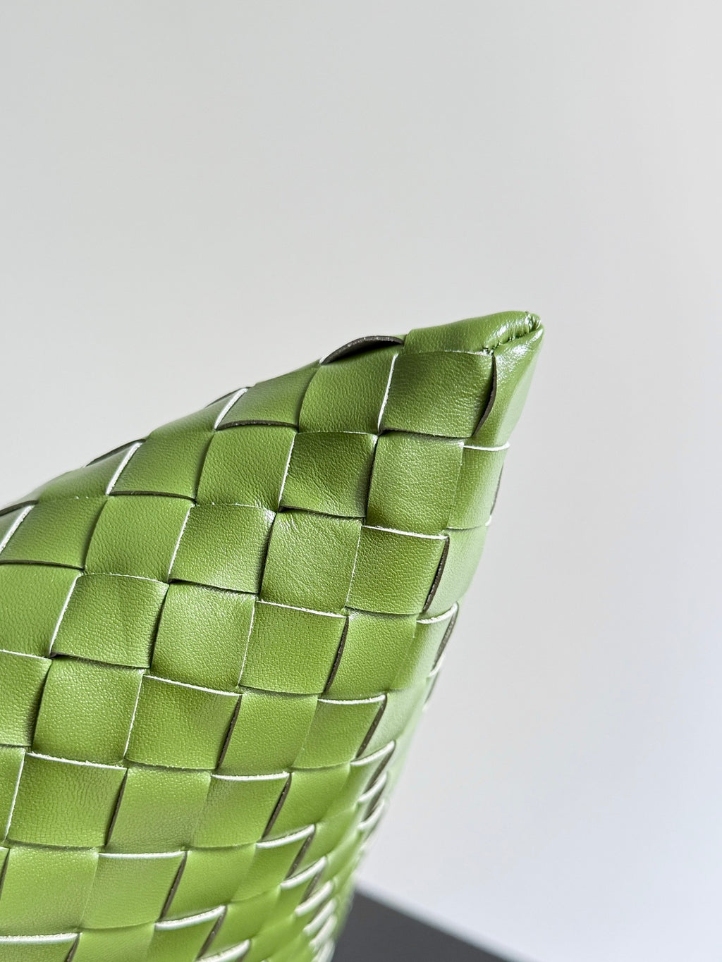 Bottega Veneta 763970 Green Designer Handbag - detail image 4