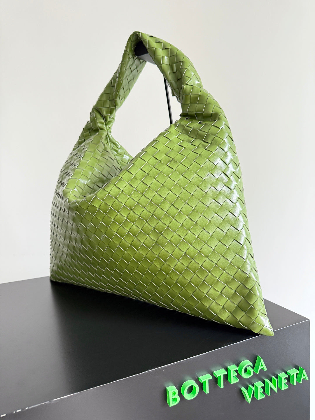 Bottega Veneta 763970 Green Designer Handbag - detail image 2