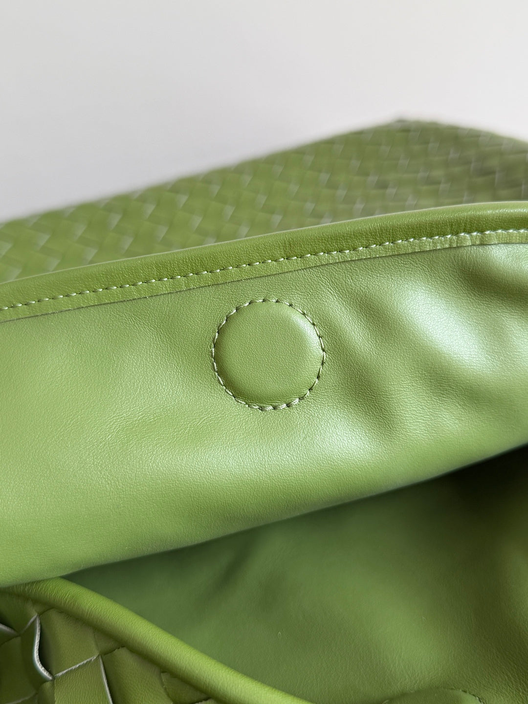 Bottega Veneta 763970 Green Designer Handbag - detail image 5