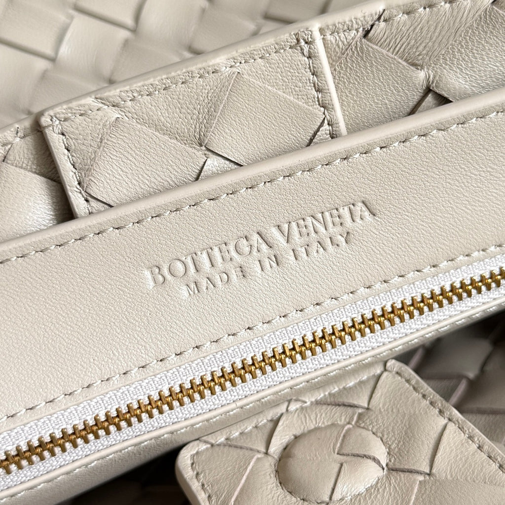 Bottega Veneta 743572 Silver Designer Handbag Edition 4 - detail image 6