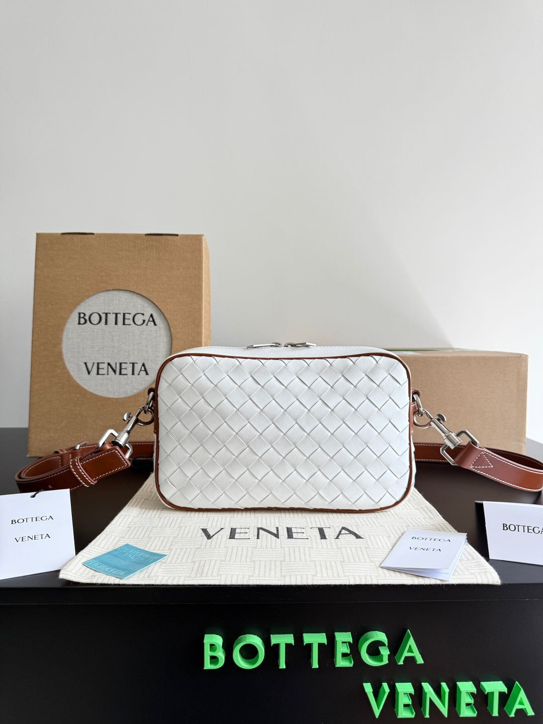 Bottega Veneta White & Brown Designer Handbag