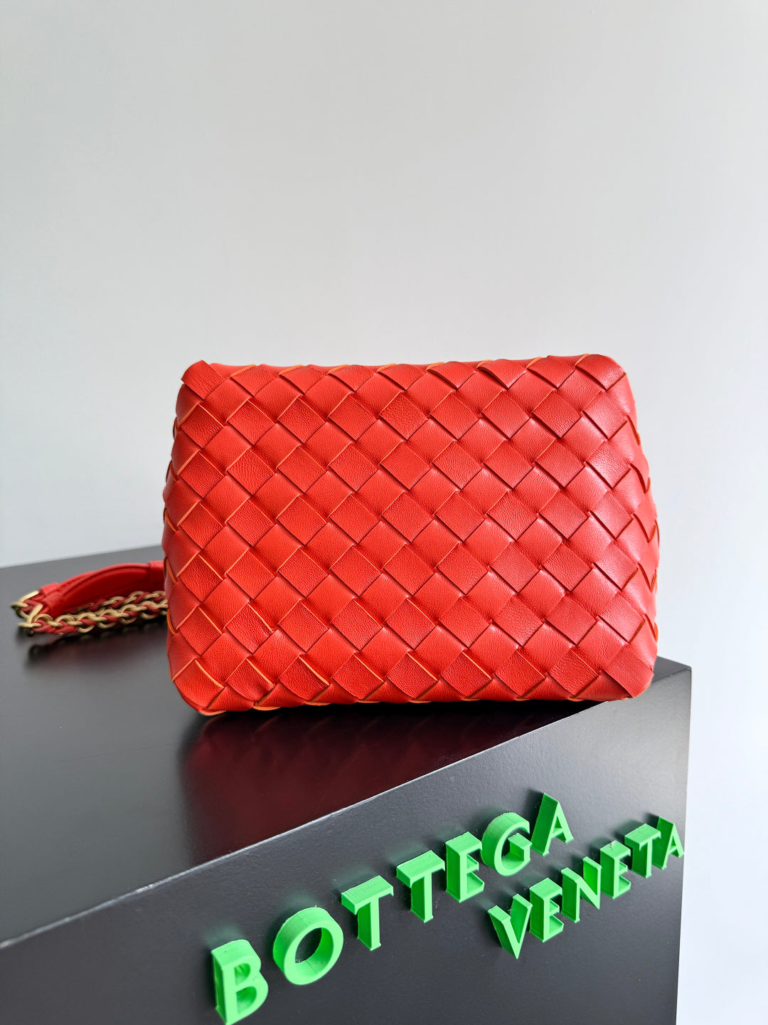 Bottega Veneta 817175 Red Chain Bag Edition 2 - detail image 3