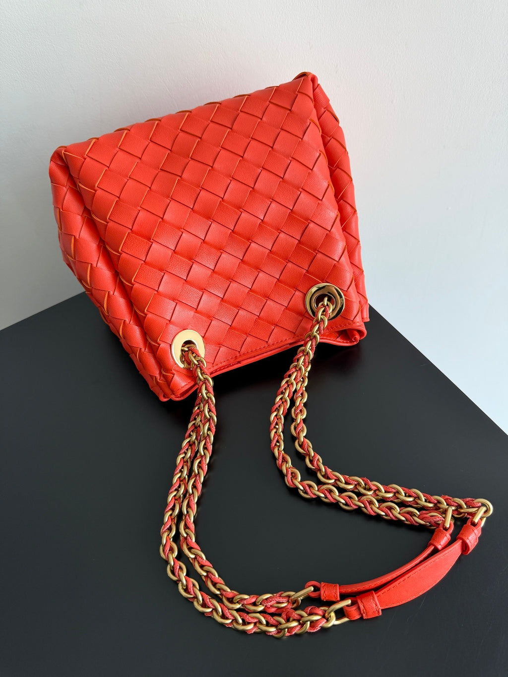 Bottega Veneta 817175 Red Chain Bag Edition 2 - detail image 4