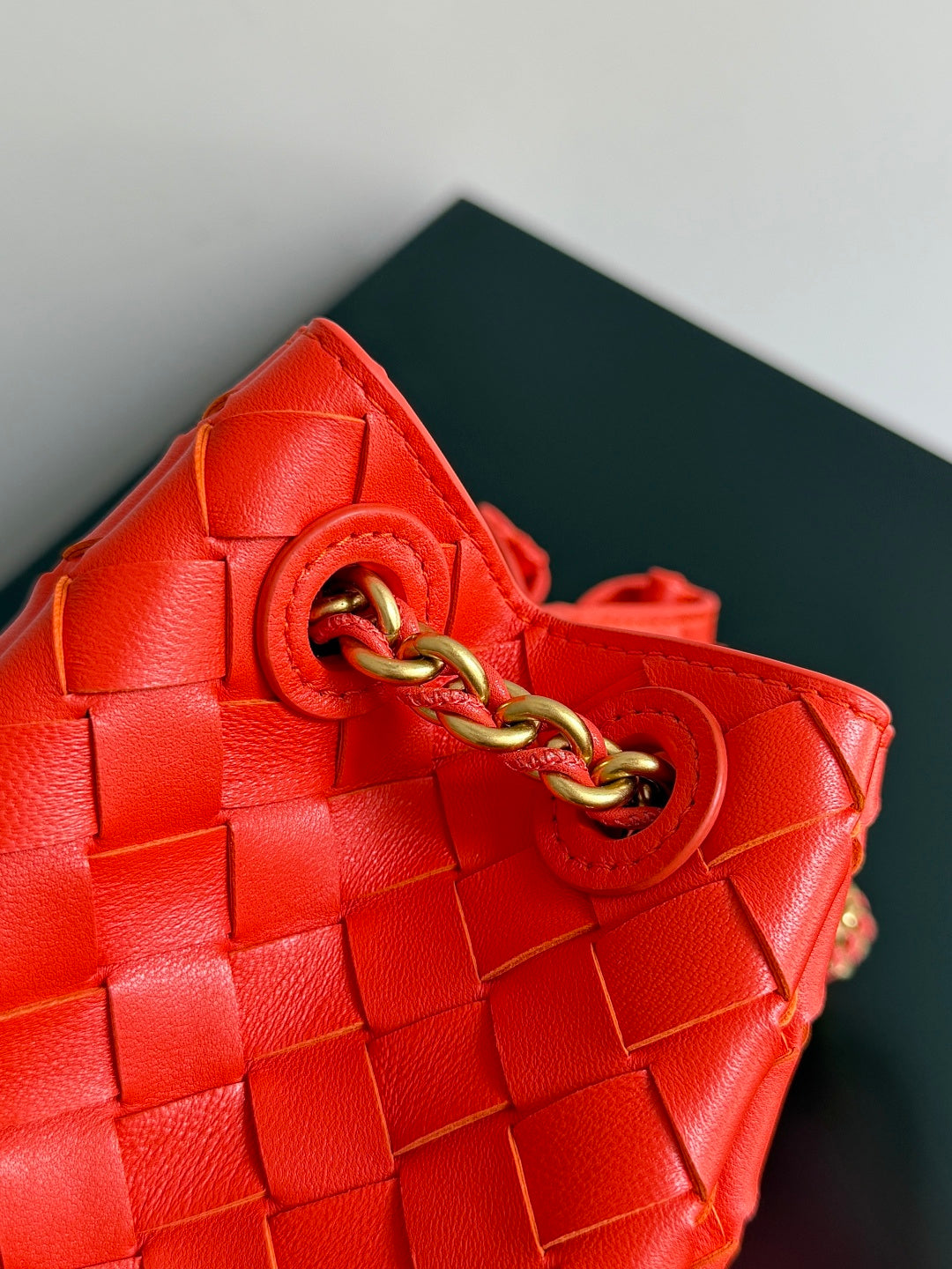 Bottega Veneta 817175 Red Chain Bag Edition 2 - detail image 5