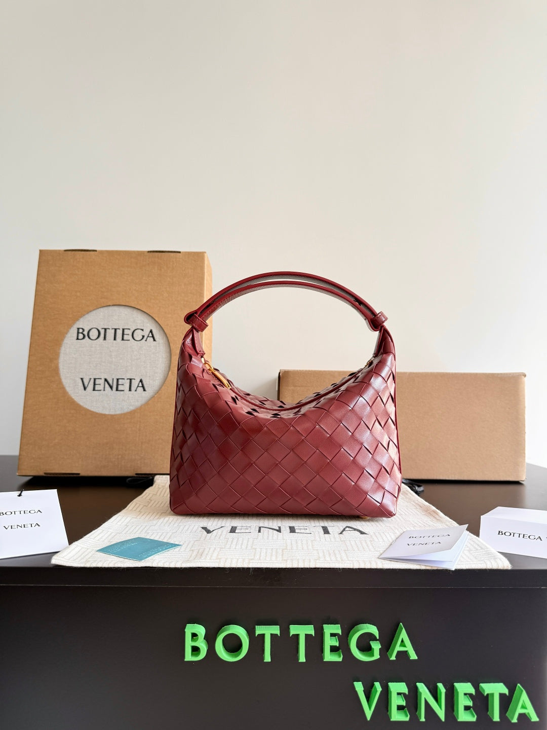 Bottega Veneta Red & Black Designer Handbag Edition 14