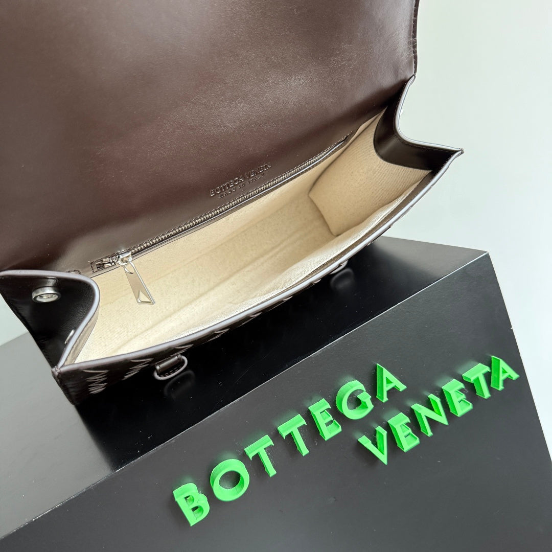 Bottega Veneta 815785 Black Designer Handbag Edition 2 - detail image 9