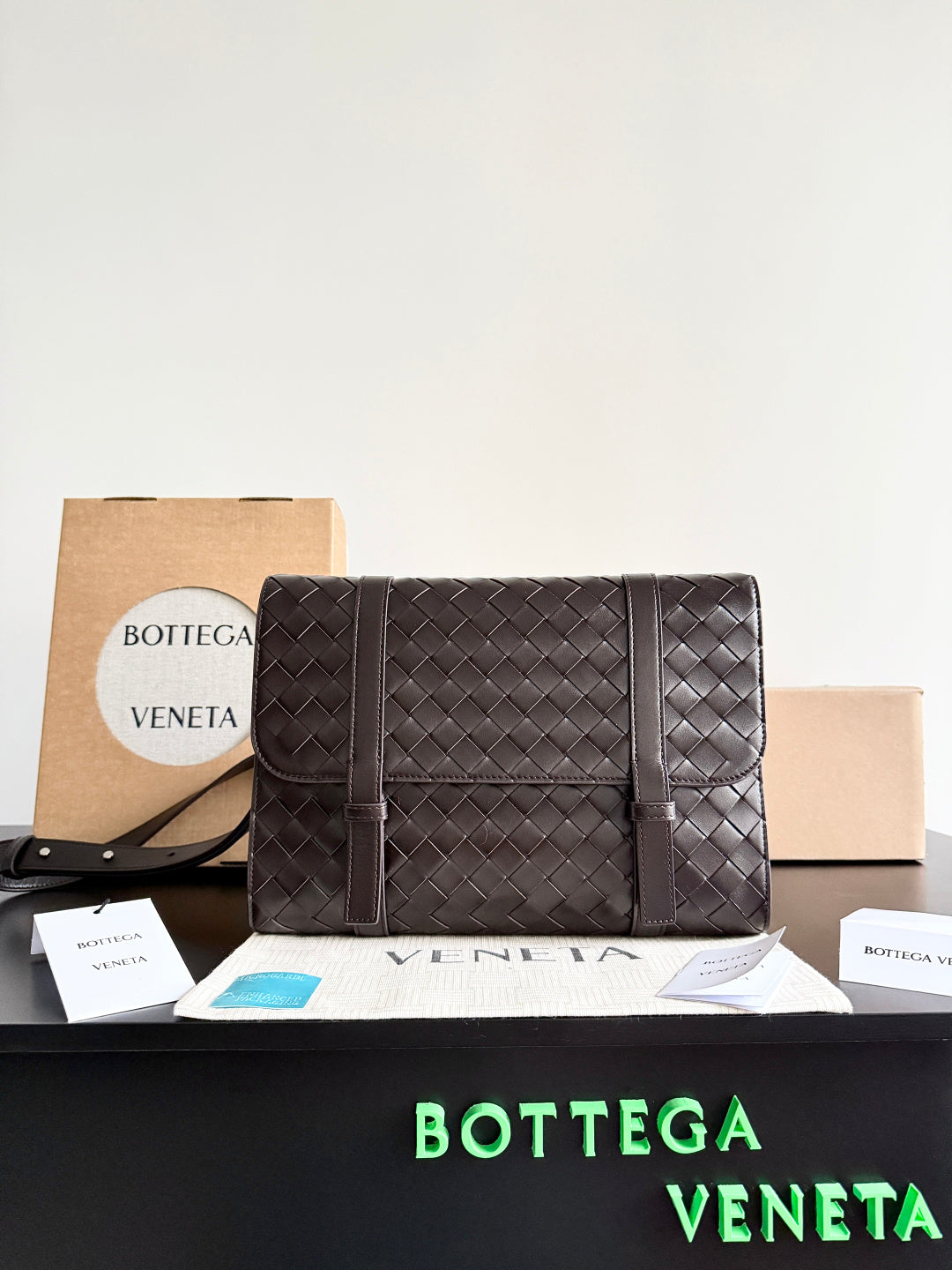 Bottega Veneta Black Designer Handbag Edition 726