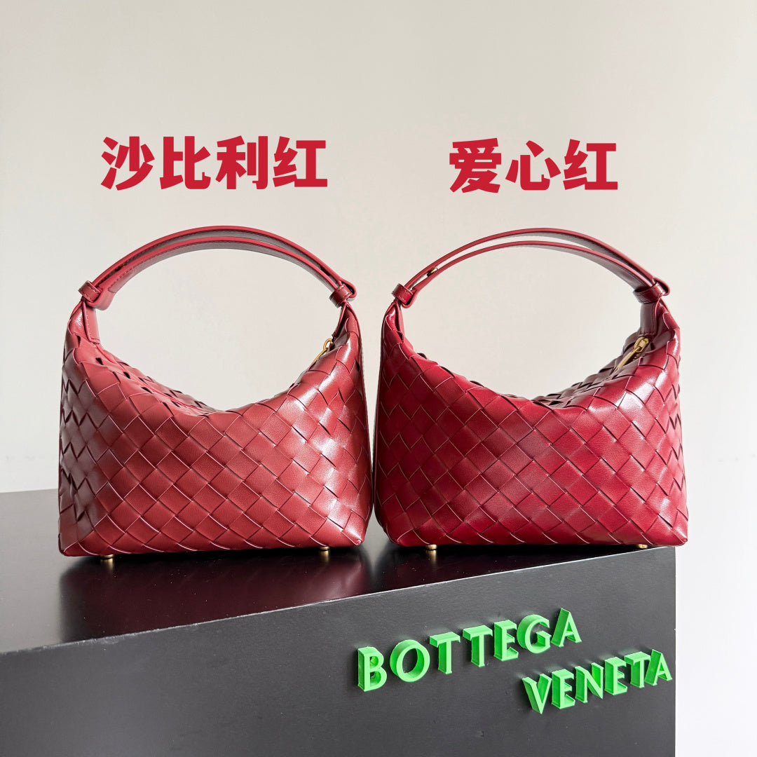 Bottega Veneta Multicolor Designer Handbag Edition 12