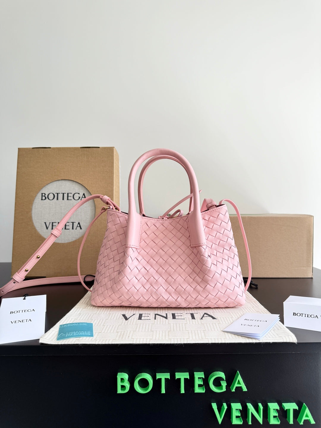 Bottega Veneta Pink Designer Handbag Edition 11