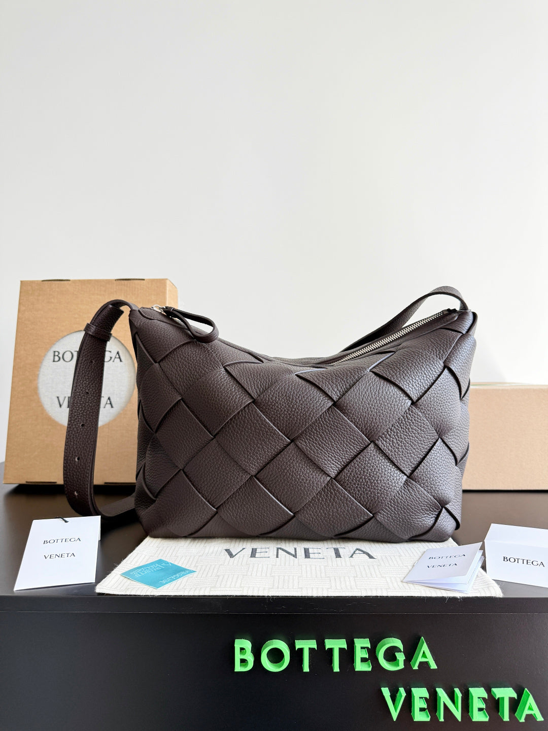 Bottega Veneta Black Designer Handbag Edition 716
