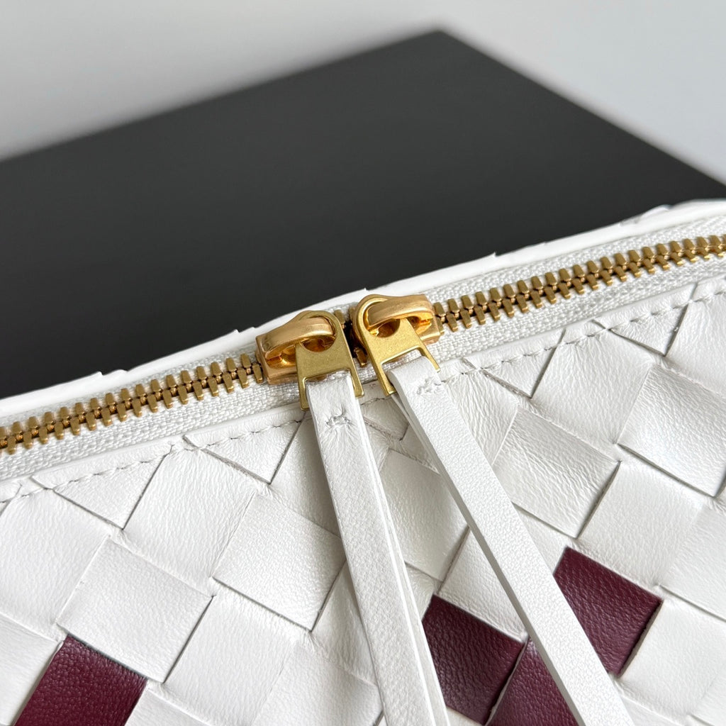 Bottega Veneta 794258 Silver Pouch Bag Edition 5 - detail image 4