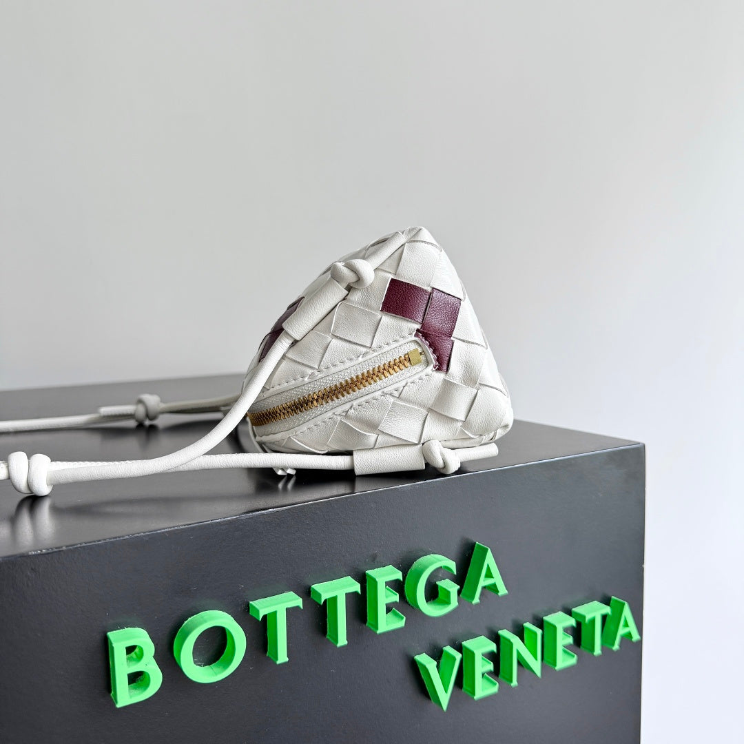 Bottega Veneta 794258 Silver Pouch Bag Edition 5 - detail image 2
