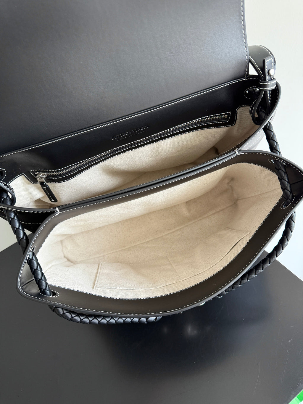 Bottega Veneta 807715 Black Designer Handbag - detail image 9