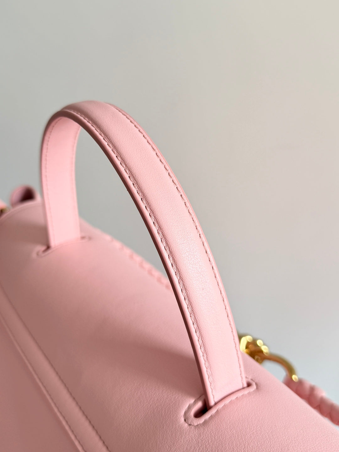 Bottega Veneta Red Designer Handbag Edition 31 - detail image 8