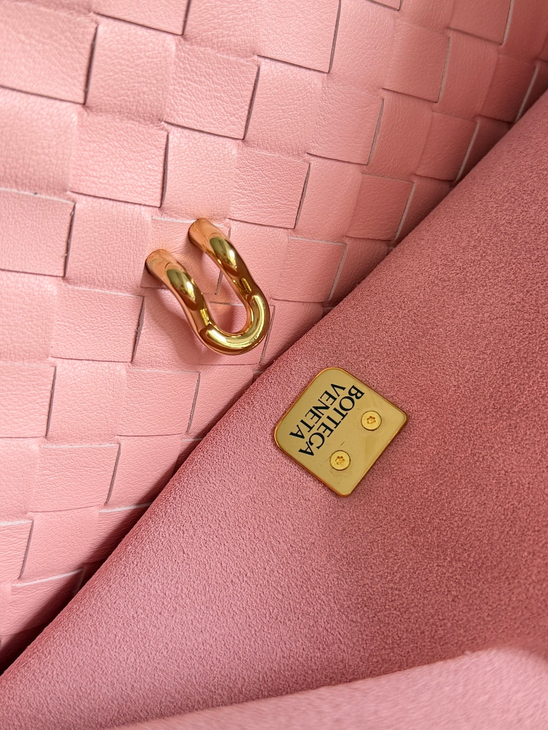 Bottega Veneta Red Designer Handbag Edition 31 - detail image 5