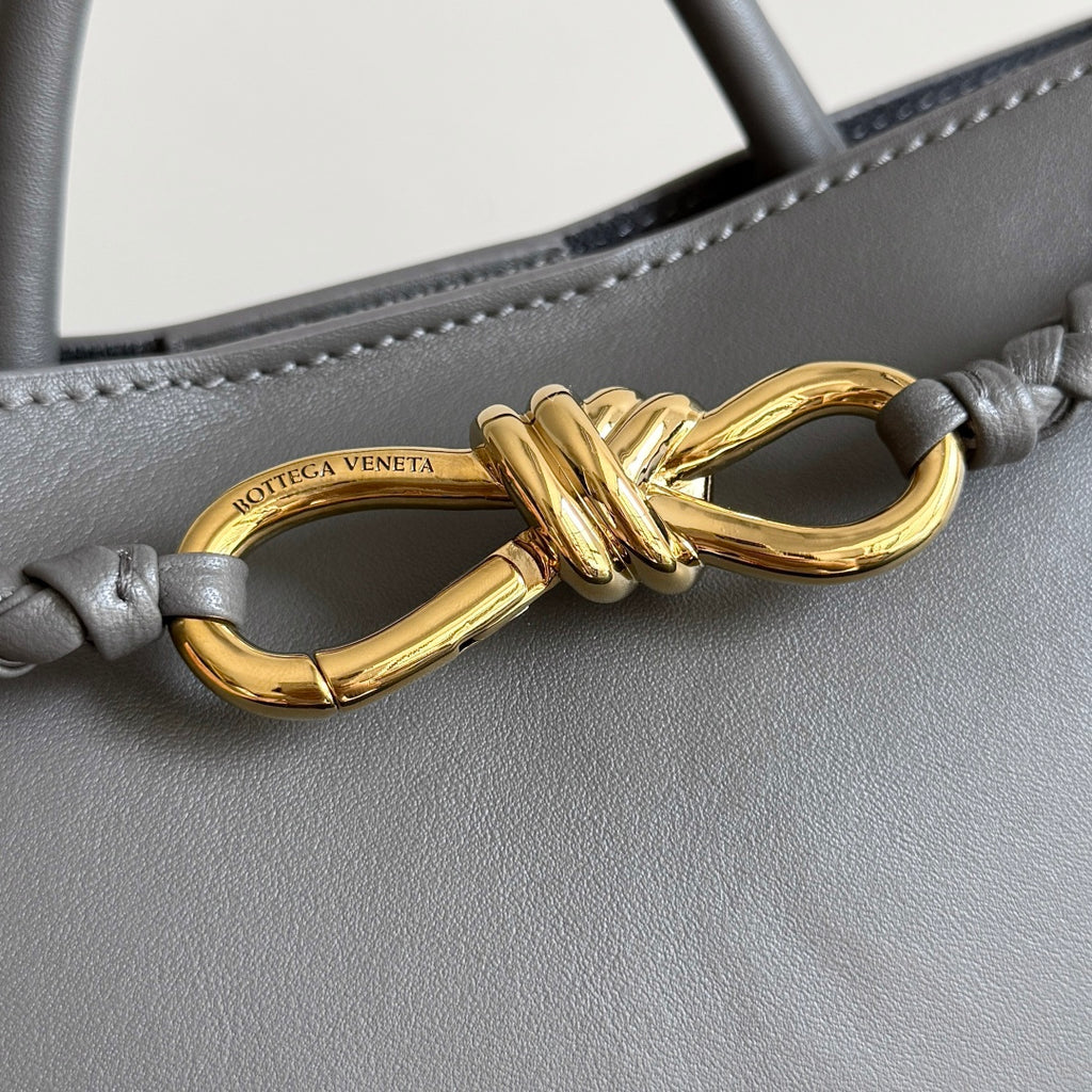 Bottega Veneta 810213 Black Hobo Bag - detail image 8