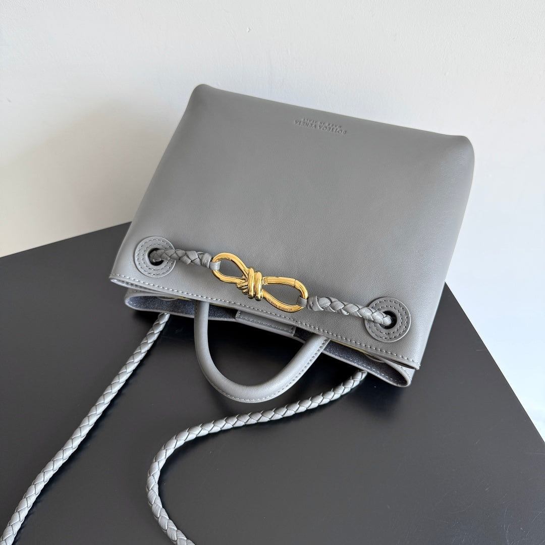 Bottega Veneta 810213 Black Hobo Bag - detail image 4