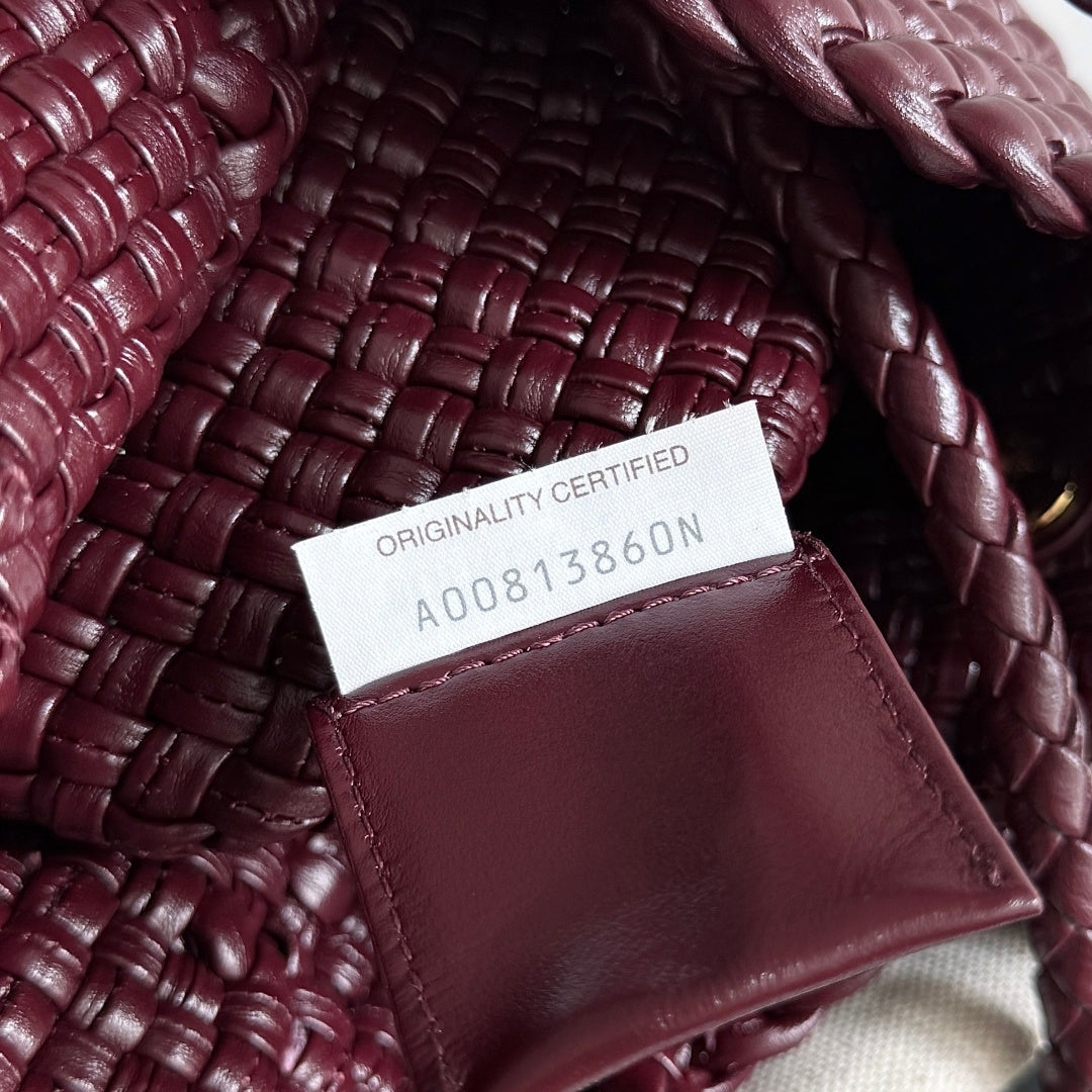Bottega Veneta 776755 Black & Red Designer Handbag - detail image 7