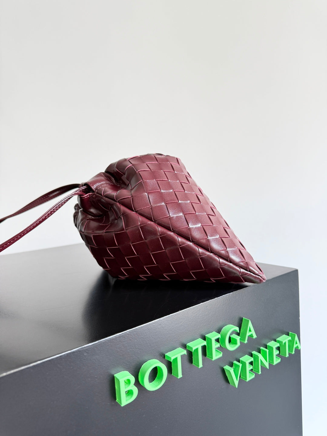 Bottega Veneta 796728 Black & Red Hobo Bag Edition 2 - detail image 2