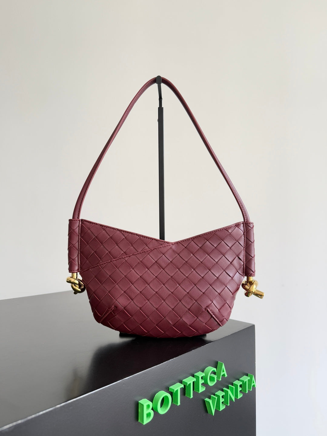 Bottega Veneta 796378 Red Hobo Bag