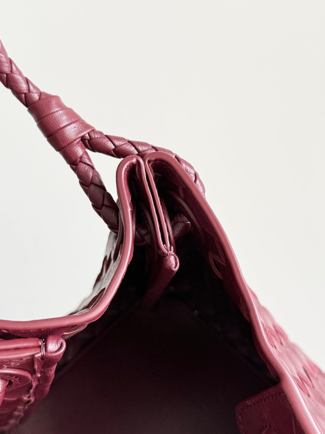 Bottega Veneta 835921 Red Designer Handbag - detail image 6