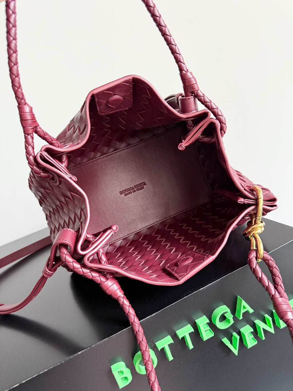 Bottega Veneta 835921 Red Designer Handbag - detail image 9