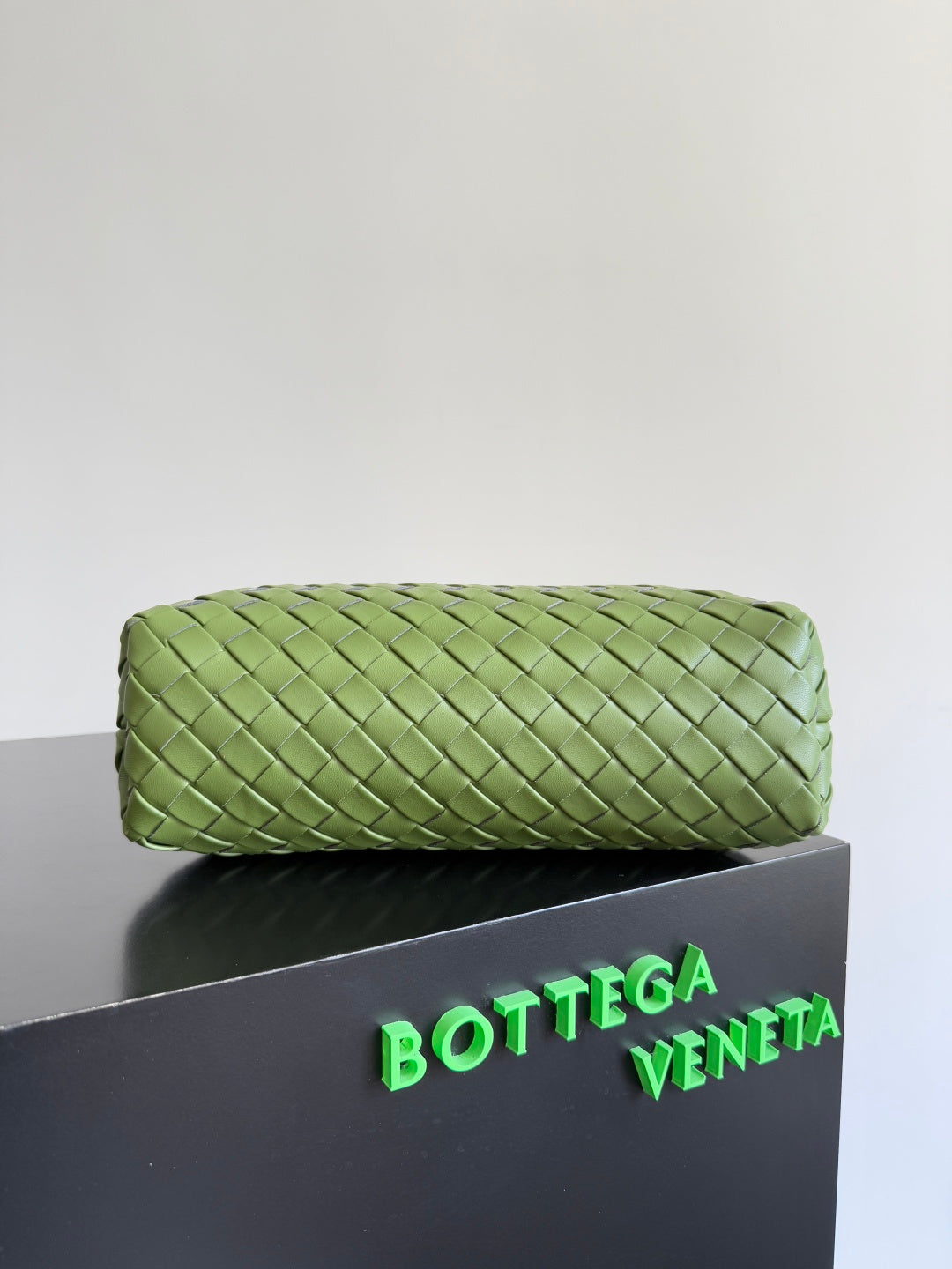 Bottega Veneta 785807 Black & Green Clutch Bag - detail image 3
