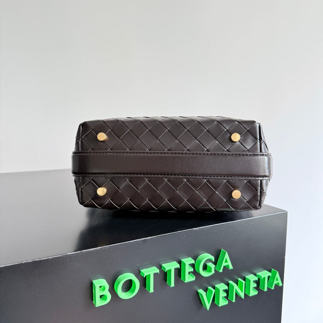 Bottega Veneta 815395 Black Designer Handbag - detail image 3