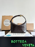 Bottega Veneta Black Designer Handbag Edition 206