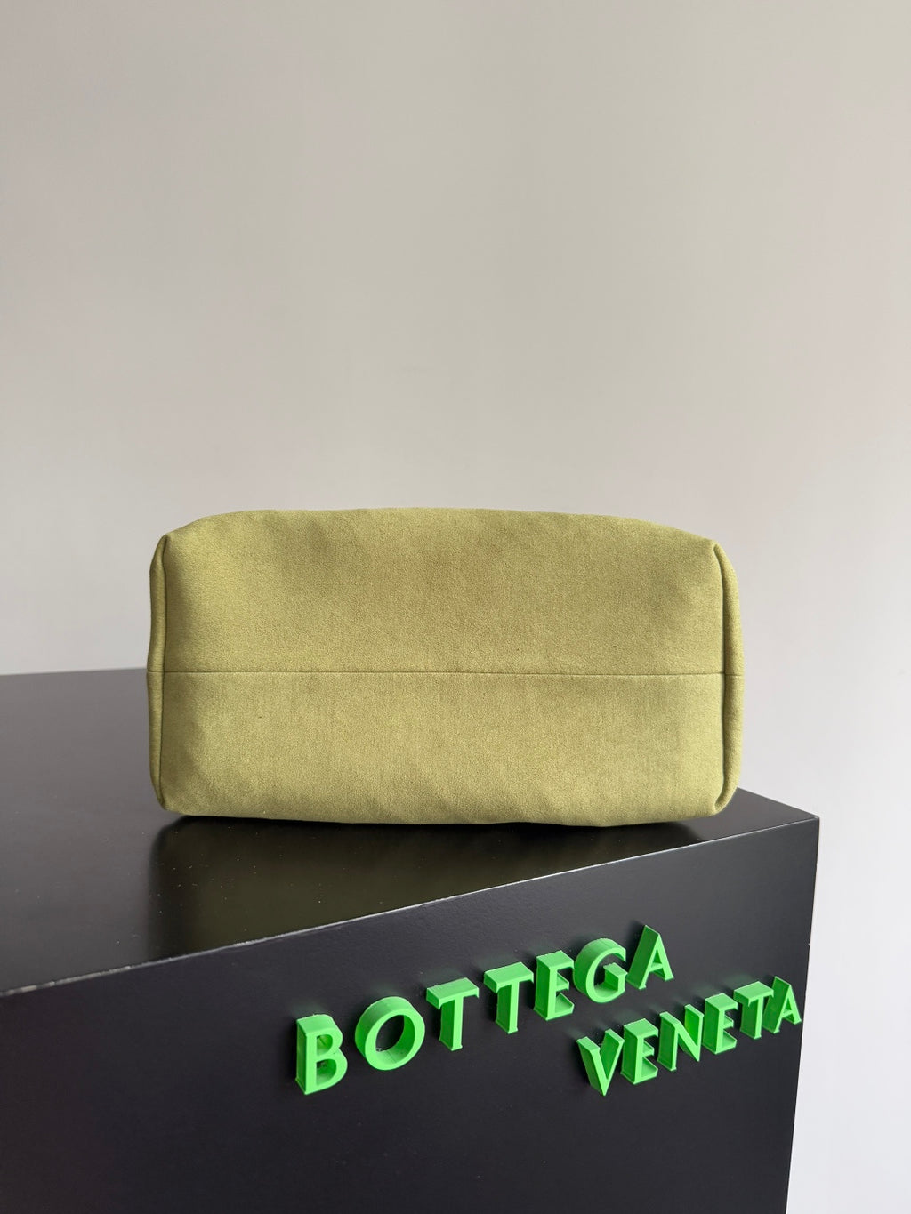 Bottega Veneta 819004 Black Designer Handbag Edition 3 - detail image 5