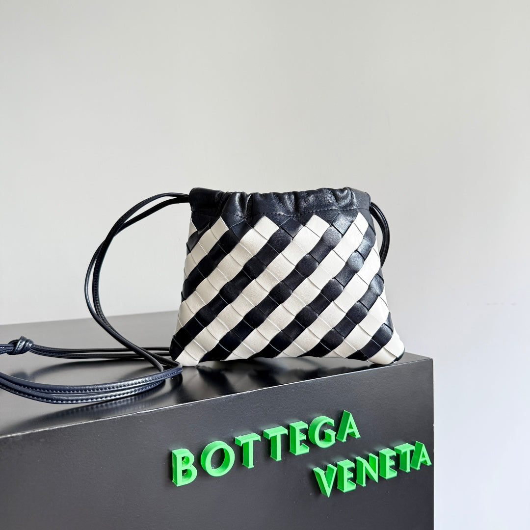 Bottega Veneta 816987 Black Mini Bag Edition 2