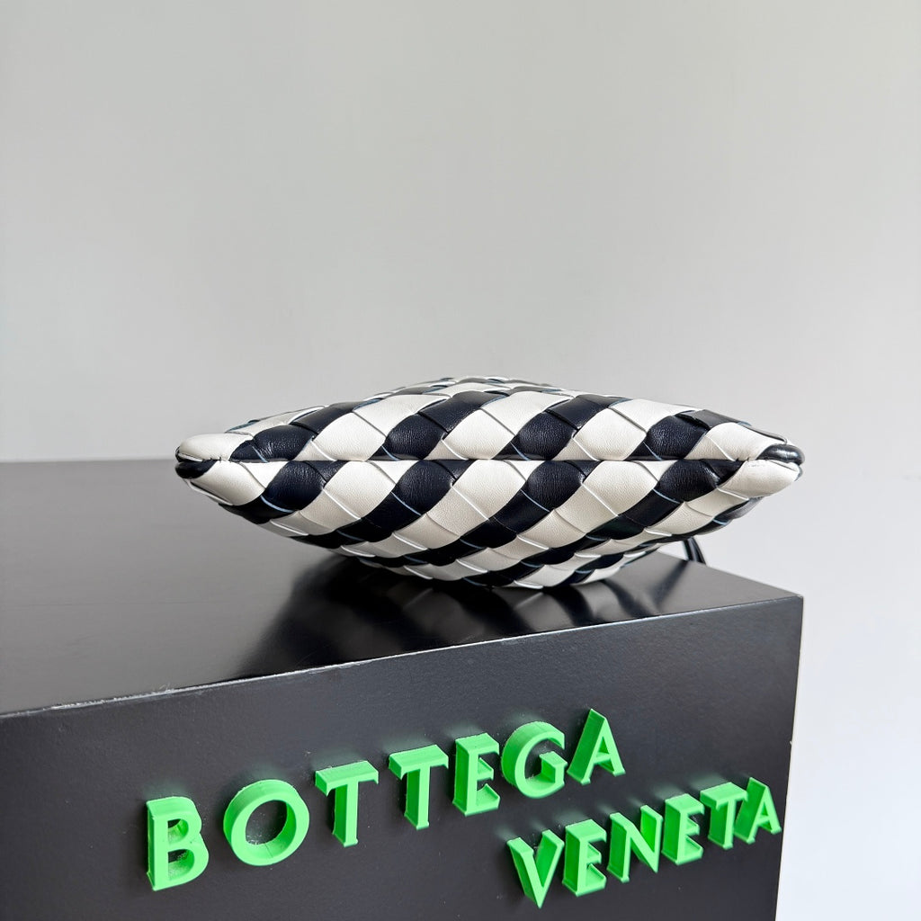 Bottega Veneta 816987 Black Mini Bag Edition 2 - detail image 4