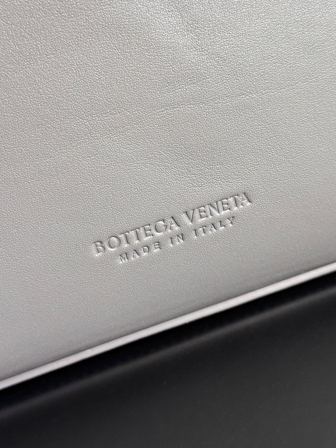 Bottega Veneta 806010 Black Hobo Bag - detail image 2