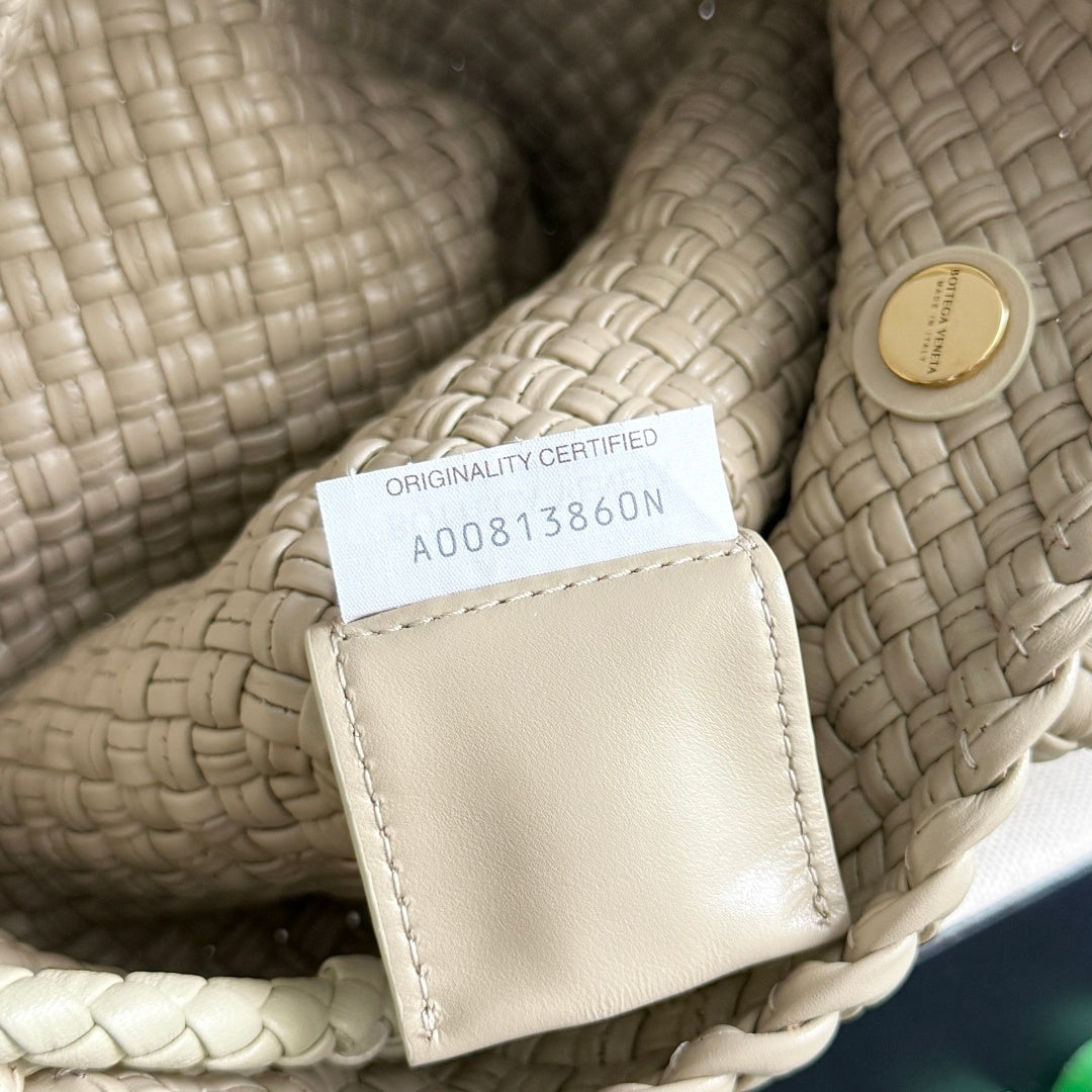 Bottega Veneta 776755 Silver Designer Handbag - detail image 7