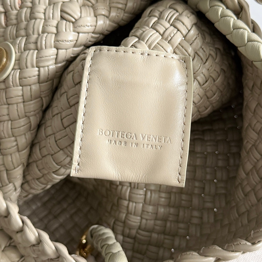 Bottega Veneta 776755 Silver Designer Handbag - detail image 4