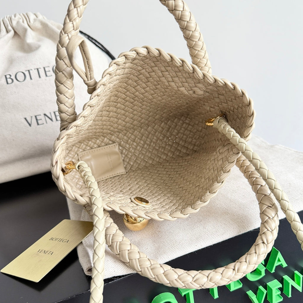 Bottega Veneta 776755 Silver Designer Handbag - detail image 9