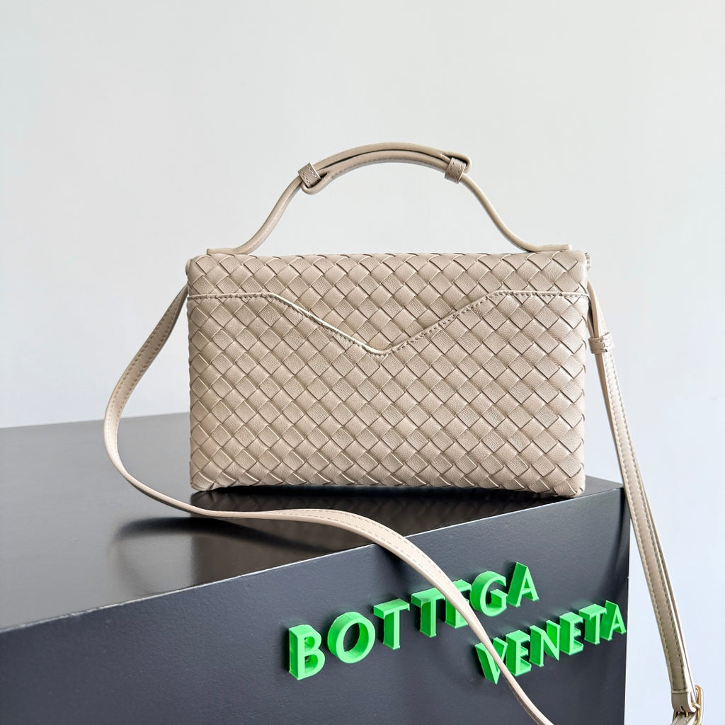 Bottega Veneta 817191 Silver Tote Bag Edition 2 - detail image 2