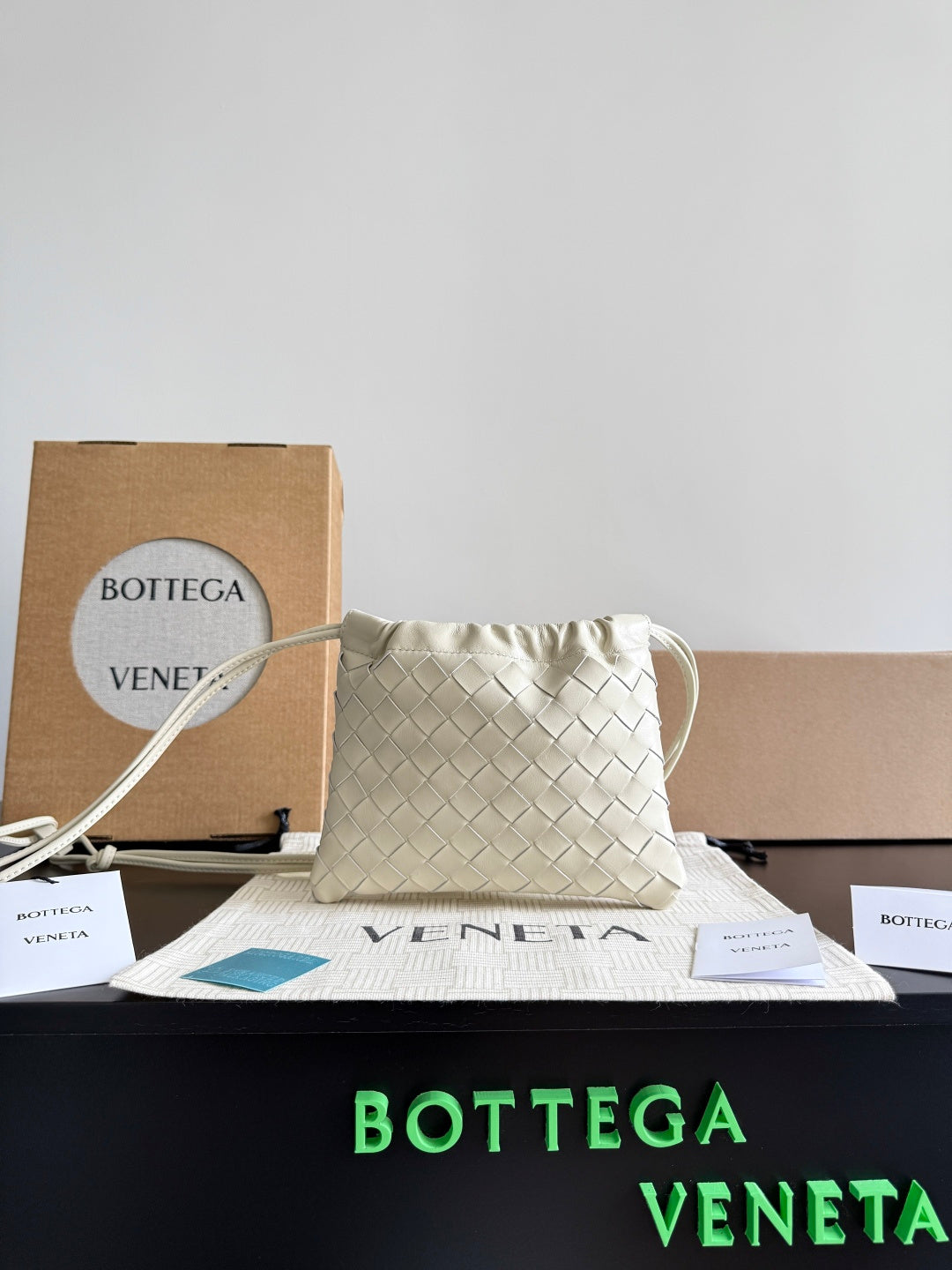 Bottega Veneta Black Designer Handbag Edition 448
