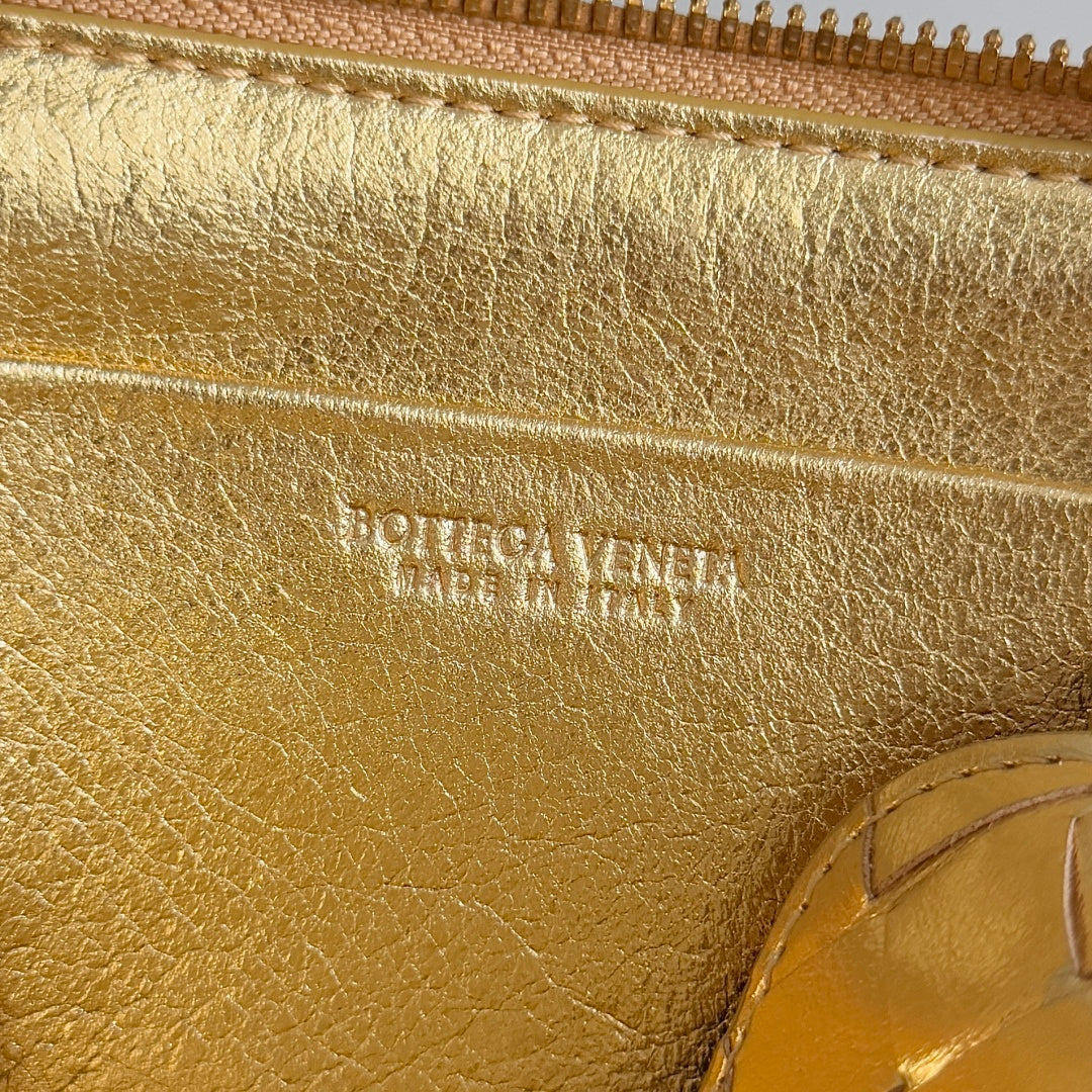 Bottega Veneta 764044 Gold Designer Handbag - detail image 8