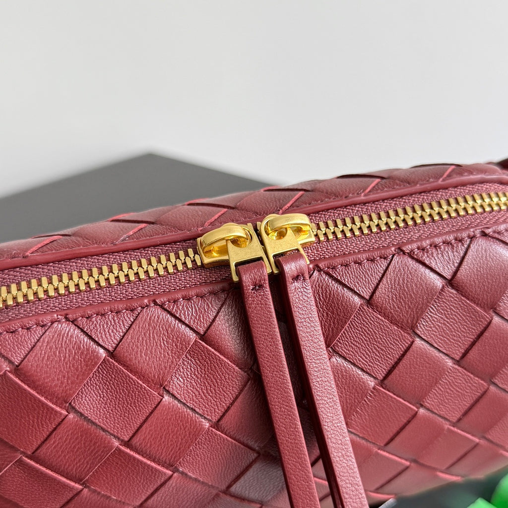 Bottega Veneta 794258 Red Pouch Bag - detail image 4