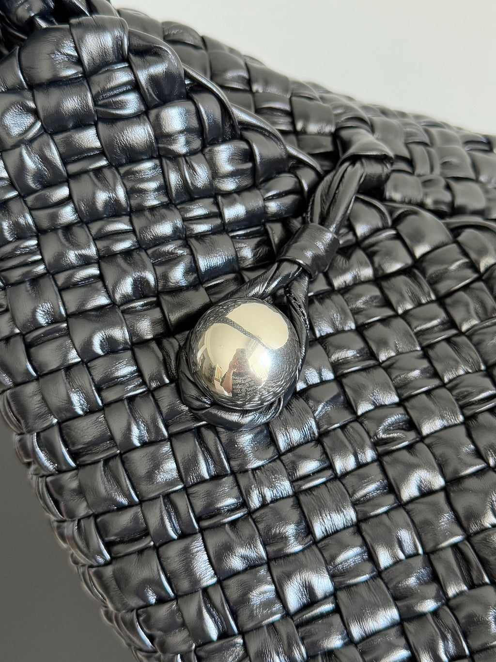 Bottega Veneta 765373 Black Designer Handbag - detail image 4