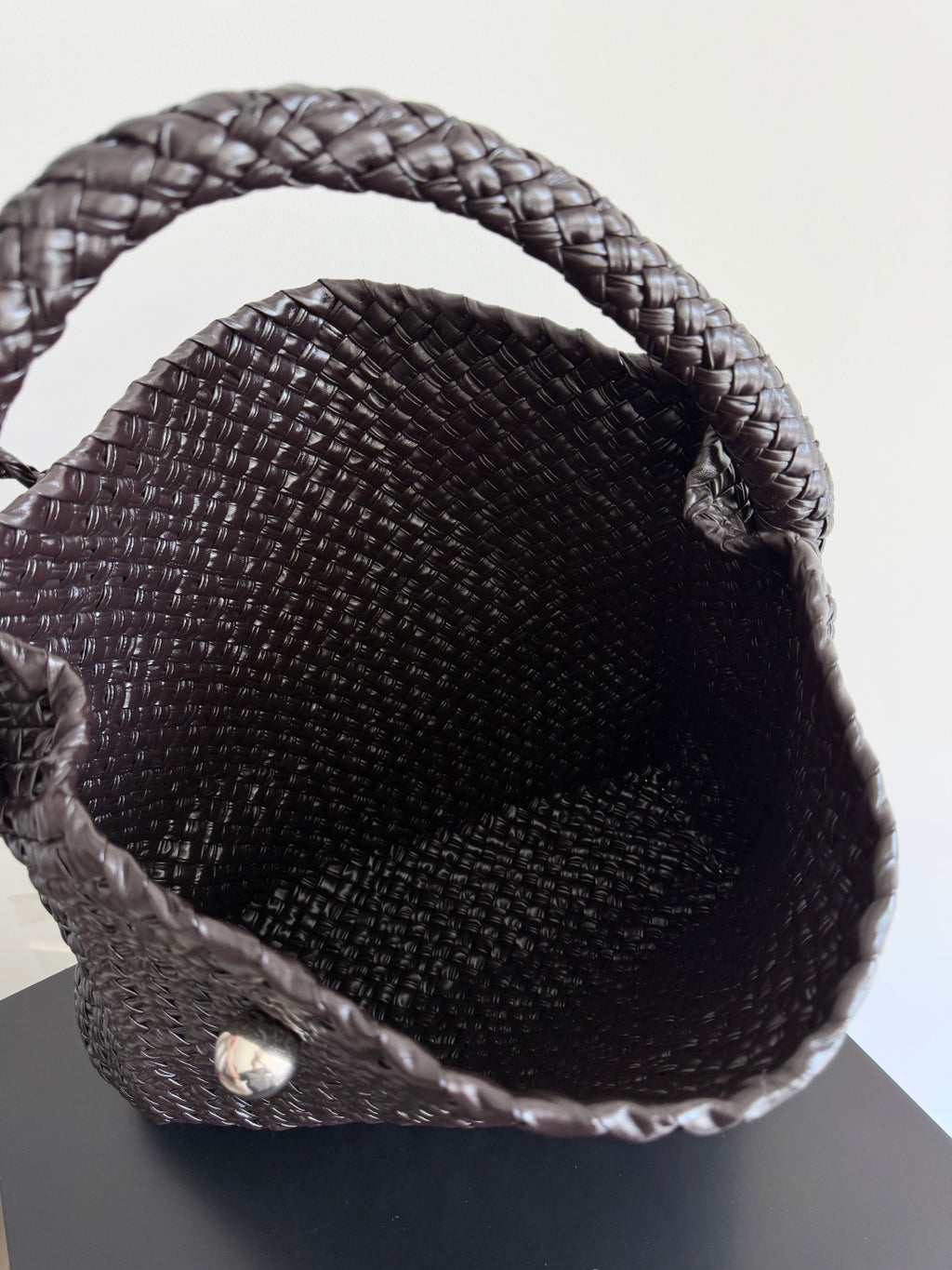 Bottega Veneta 765373 Black Designer Handbag Edition 2 - detail image 9