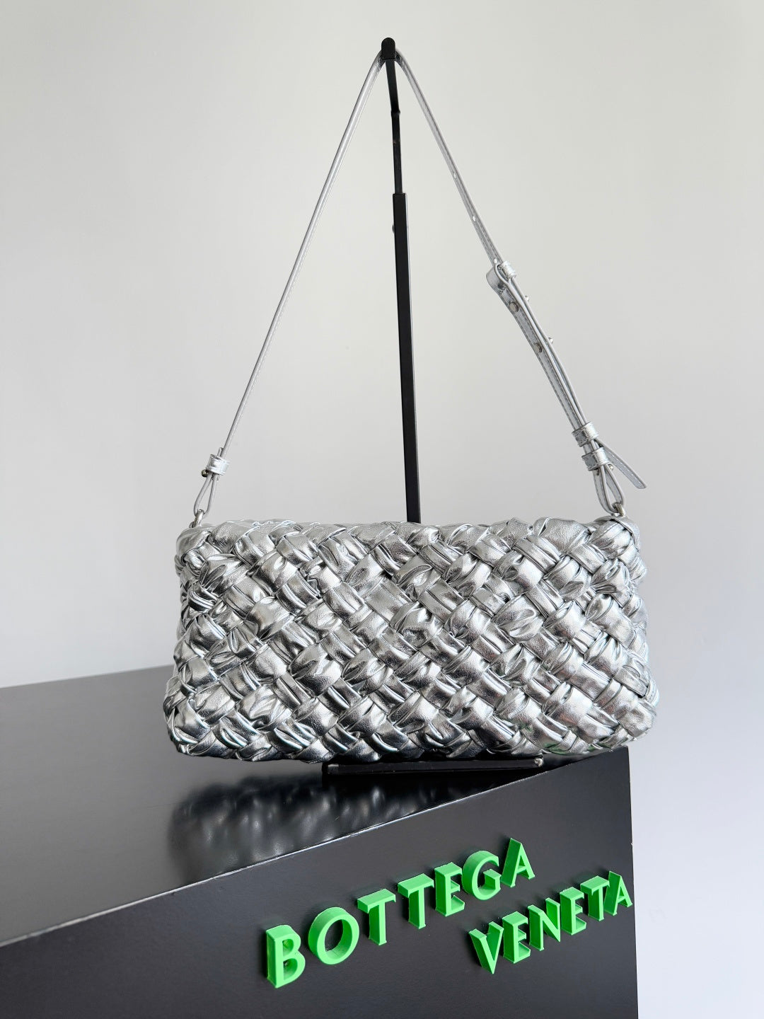 Bottega Veneta 785780 Silver Designer Handbag
