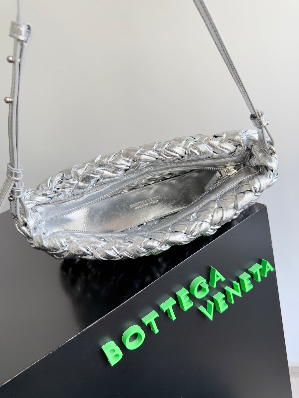 Bottega Veneta 785780 Silver Designer Handbag - detail image 9