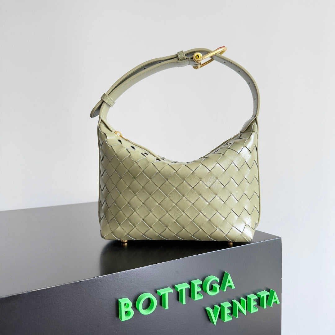 Bottega Veneta 815395 Silver Designer Handbag