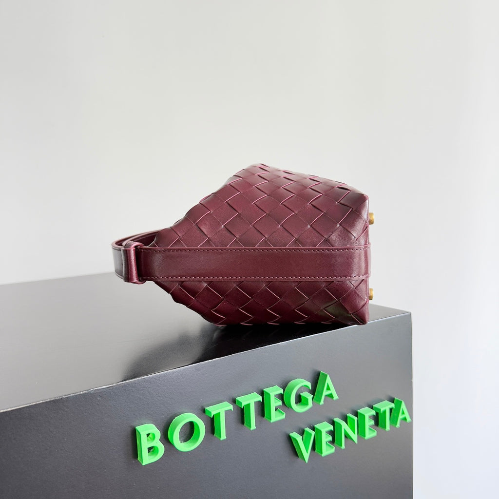 Bottega Veneta 754443 Red Designer Handbag - detail image 2